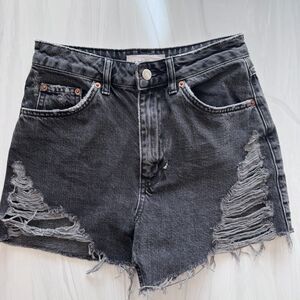 Topshop Distressed Black High Waisted Denim Mom Shorts Sz 2